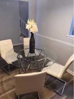Dining Table and 4 Chairs