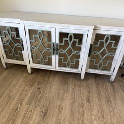 Hutch / dresser/ tv stand
