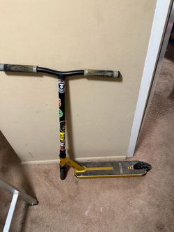 Madd Gear scooter