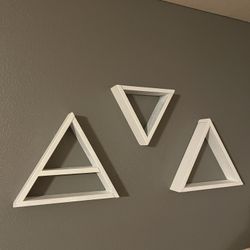 3 Triangle Floating Shelves 