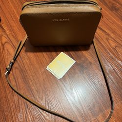 Michael Kors Crossbody Bag, Brand New, Asking $100!!!