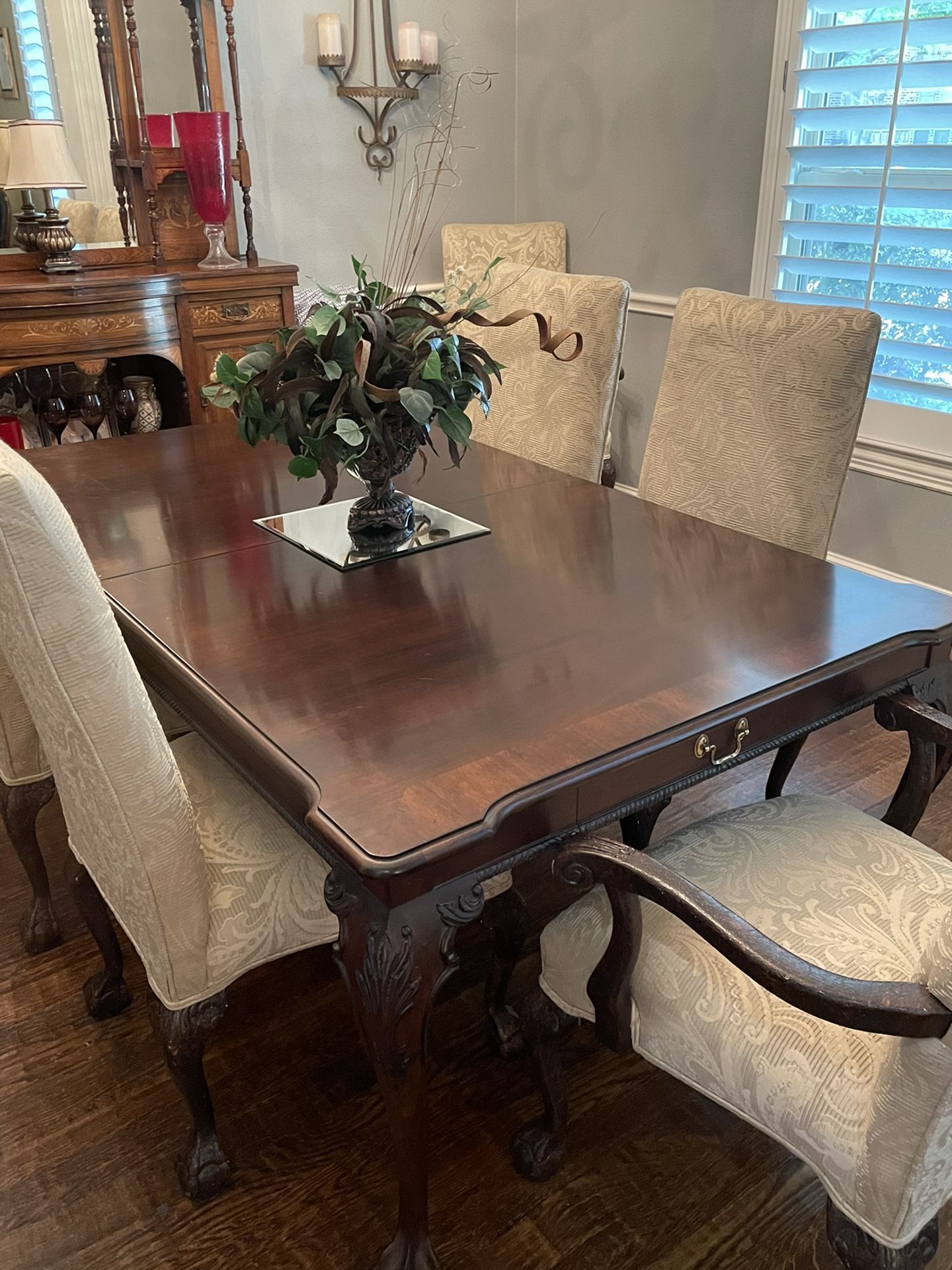 Dining Room Set (Table + 6 Chairs + 2 Leaves)