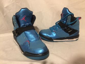 Jordans flight 45 black/dynamic blue size 4y 2012