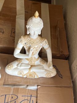 Buddha statues
