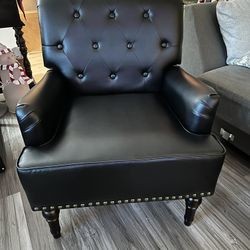 Accent Chair 