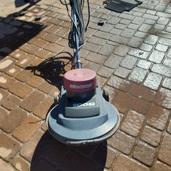 Minuteman 500 Professional Floor Scrubber