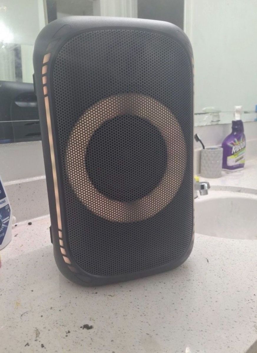 Onn. Speaker