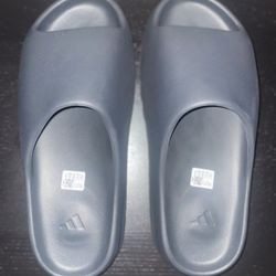 Adidas Yeezy Slides Onyx 