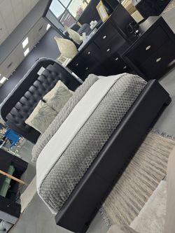 ✨️4pc Queen, King Bedrooms ✨️ Furniture Sectionals, Dining Avail