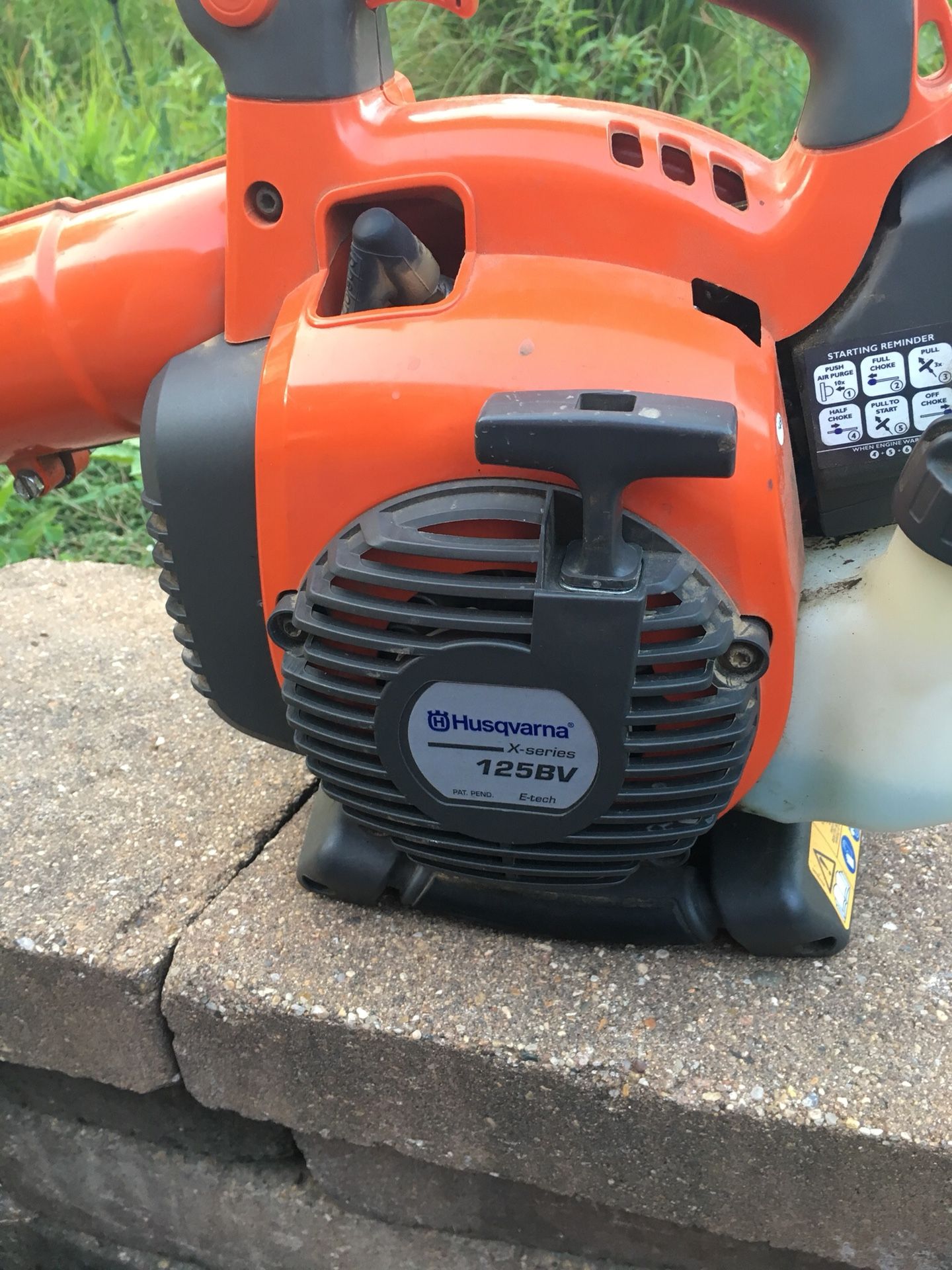 Husqvarna 125bv gas leaf blower/vacuum