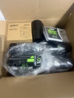New Ego 880 CFM Leaf Blower With Battery And Charger