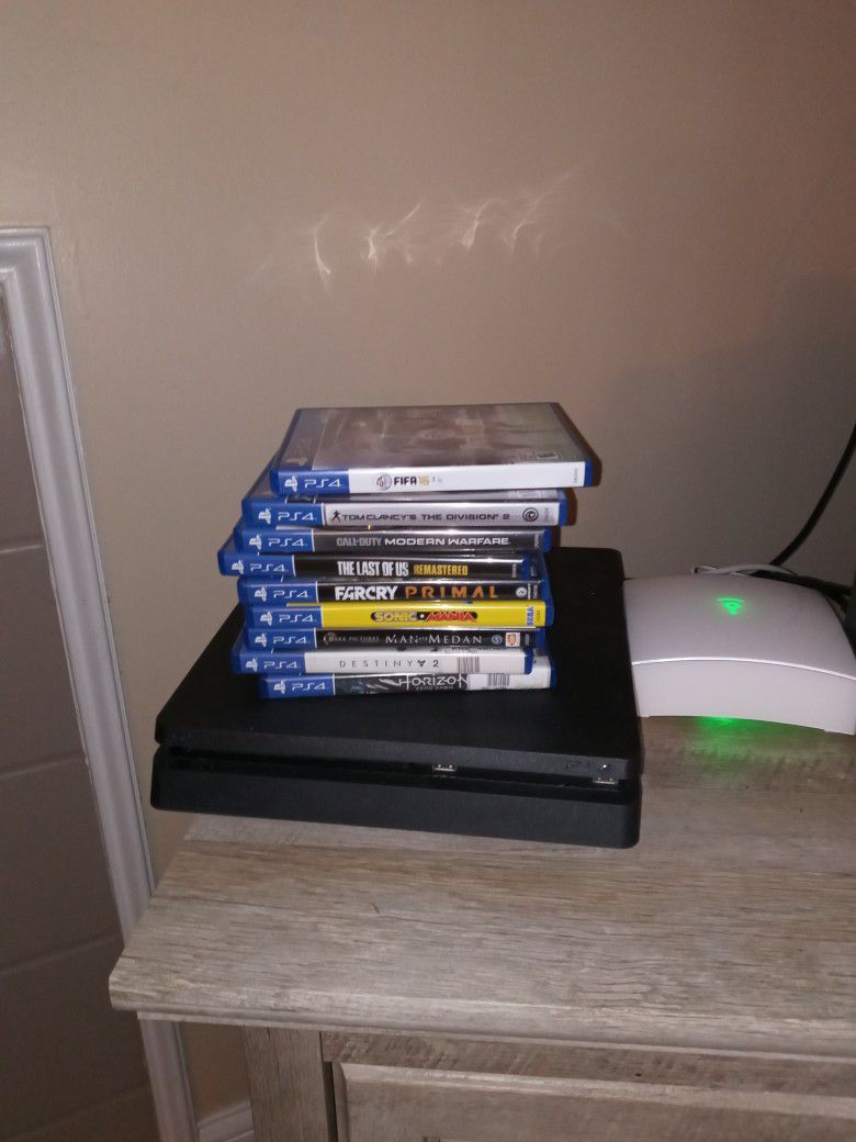 Ps4 With 8 Games