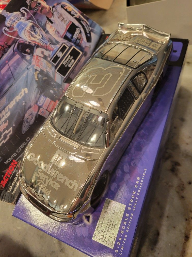 Dale Earnhardt 1/24 Diecast 75 Wins Car