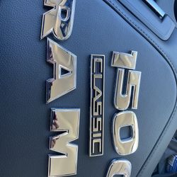 20 Classic Emblems Dodge Ram