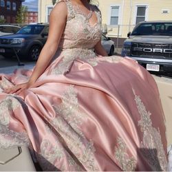 Sweet 15 Or 16 Quinceañera Dress With Skirt