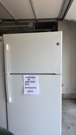 GE REFRIGERATOR