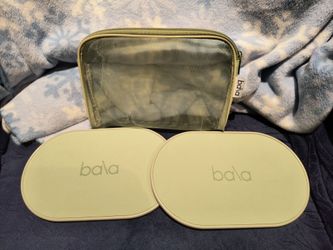 Bala Sage Green Capsule Sliders, like new