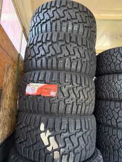 🚨‼️vendo set de llantas Lt 33x14.50 24 mileking R/T tires