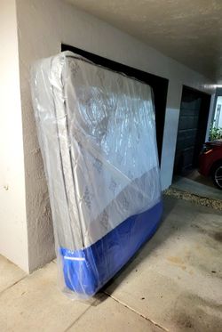 NEW KING PILLOW TOP MATTRESS AND BOX SPRING -- Also Available In All Sizes.