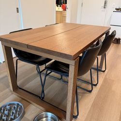 Solid Wood Dinning Table 