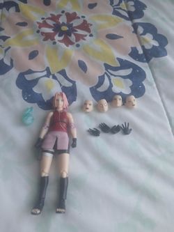 Sakura Haruno Naruto Shippuden Action Figure with Accessories