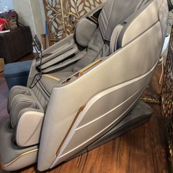 Alfine A710 PRO Spaceship II Massage Chair
