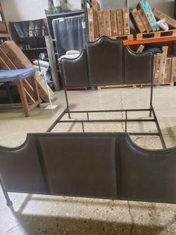 Queen brown faux leather traditional design bed