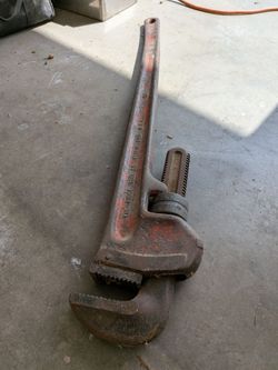 Ridgid pipe wrench 36"