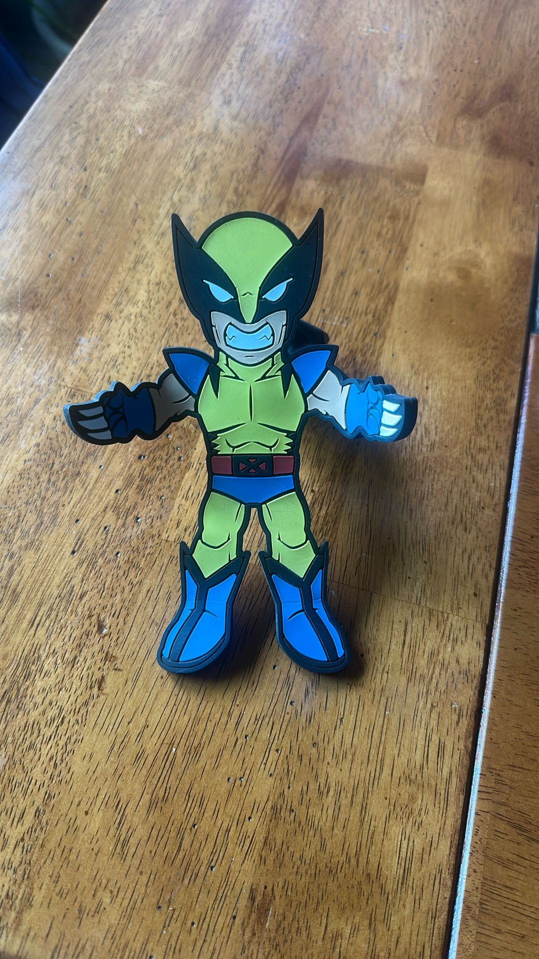 Wolverine phone holder for car