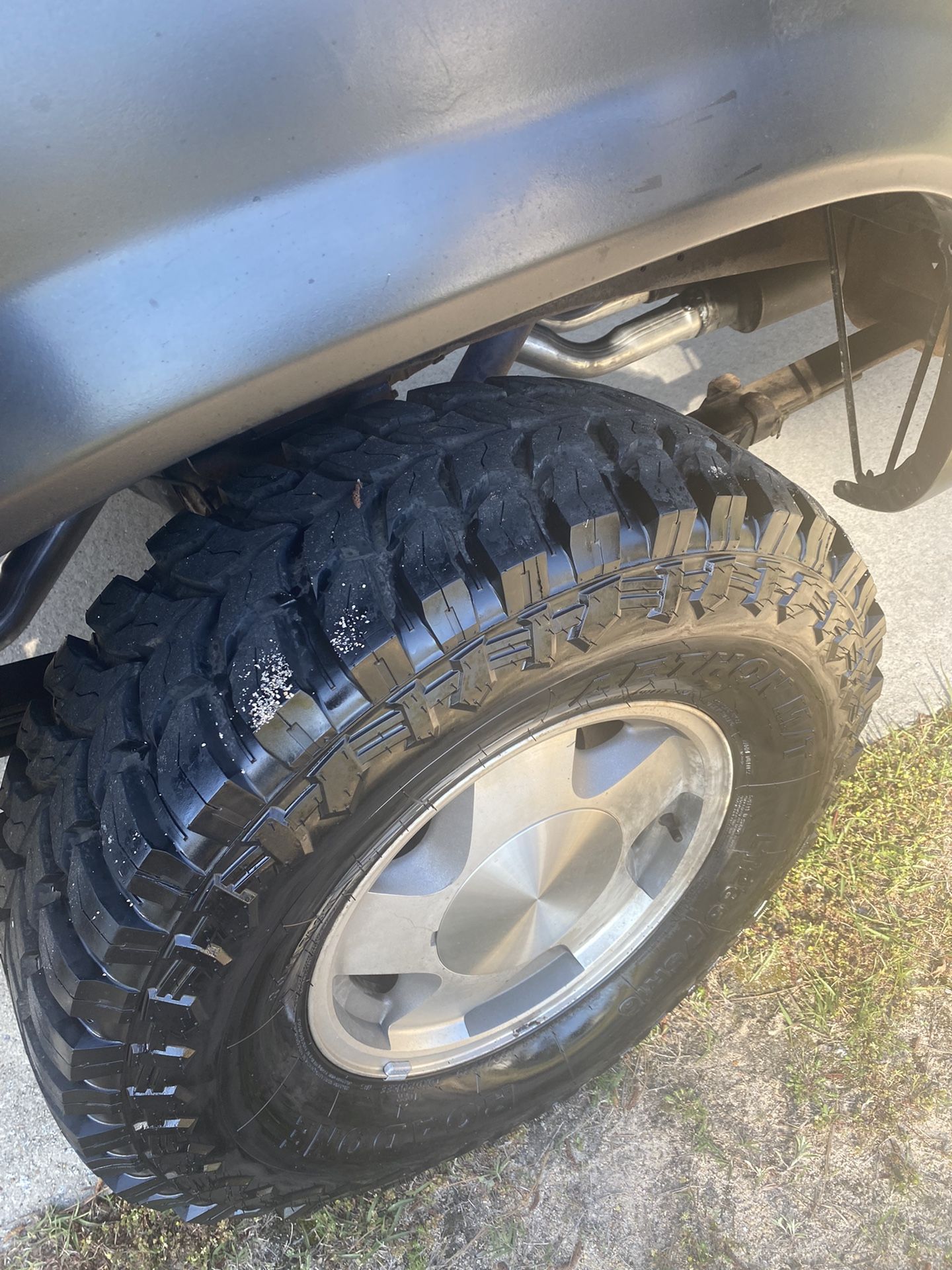 16 inch rims with mud tires off Six lug Chevy truck