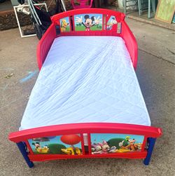 Toddler bed