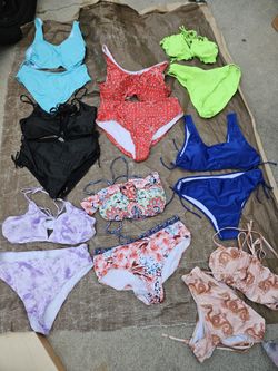  Womans Bathing Suits