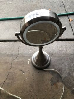 Makeup mirror with light