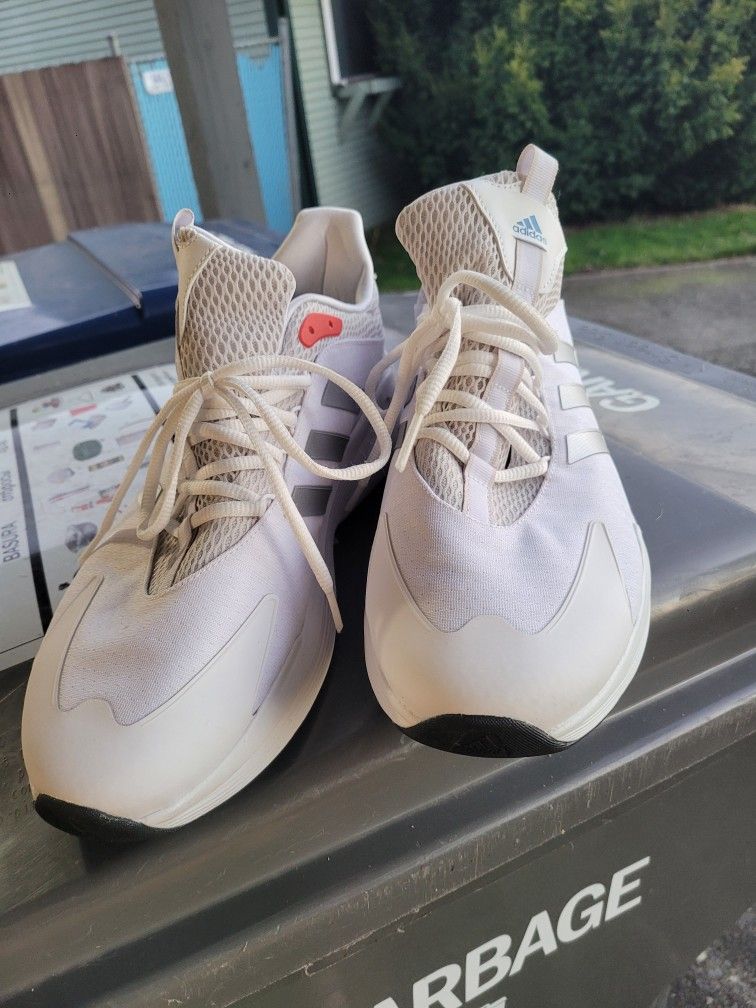 Addidas, Bounce Size 13