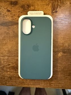 iPhone 16 case - Lake Green - New