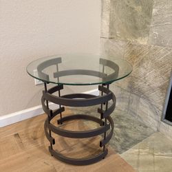 Side Table (indoor Or Outdoor)