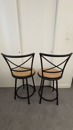Set of 2 Metal Swivel Bar Stools