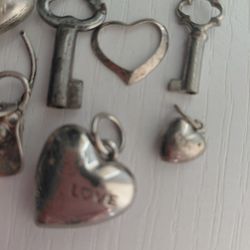 Pendants/charms
