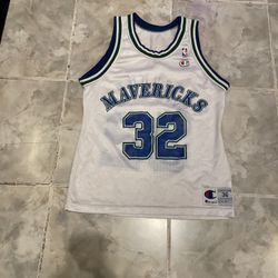 Vintage 90s Dallas Mavericks NBA Jersey #32 Jamal Mashburn SZ 36 Champion