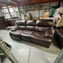 Leather Power Reclining Sofa with Power Headrest 