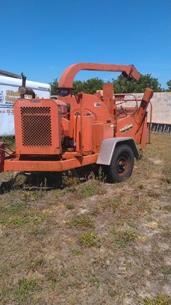 Woodchuck wood chipper 2005