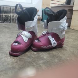 Girls Ski Boot T/2 Small 20/246 