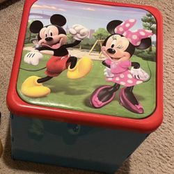Mickey And Minnie Stool/Seat With Storage
