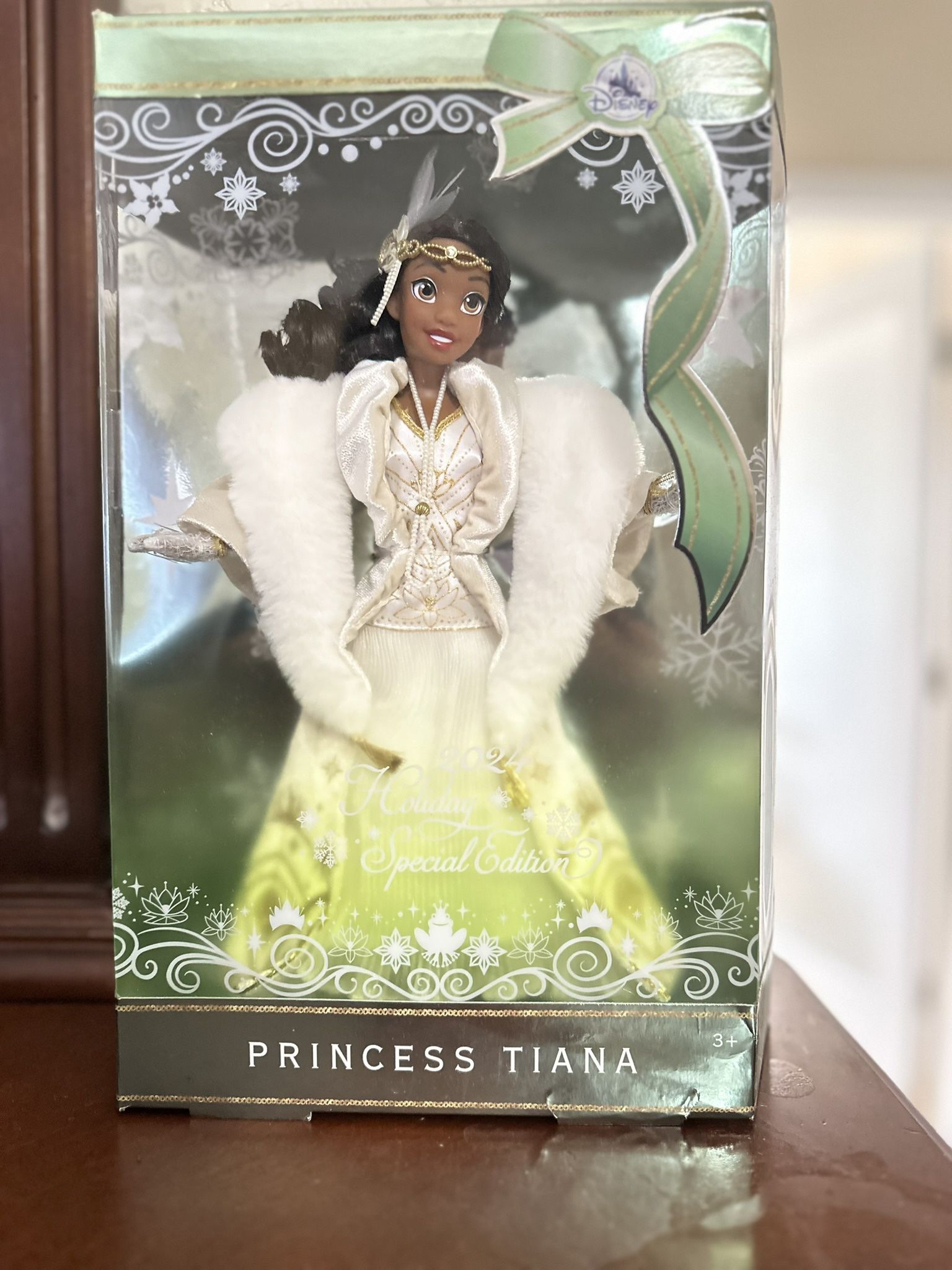 Disney Tiana Holiday Special Edition Doll