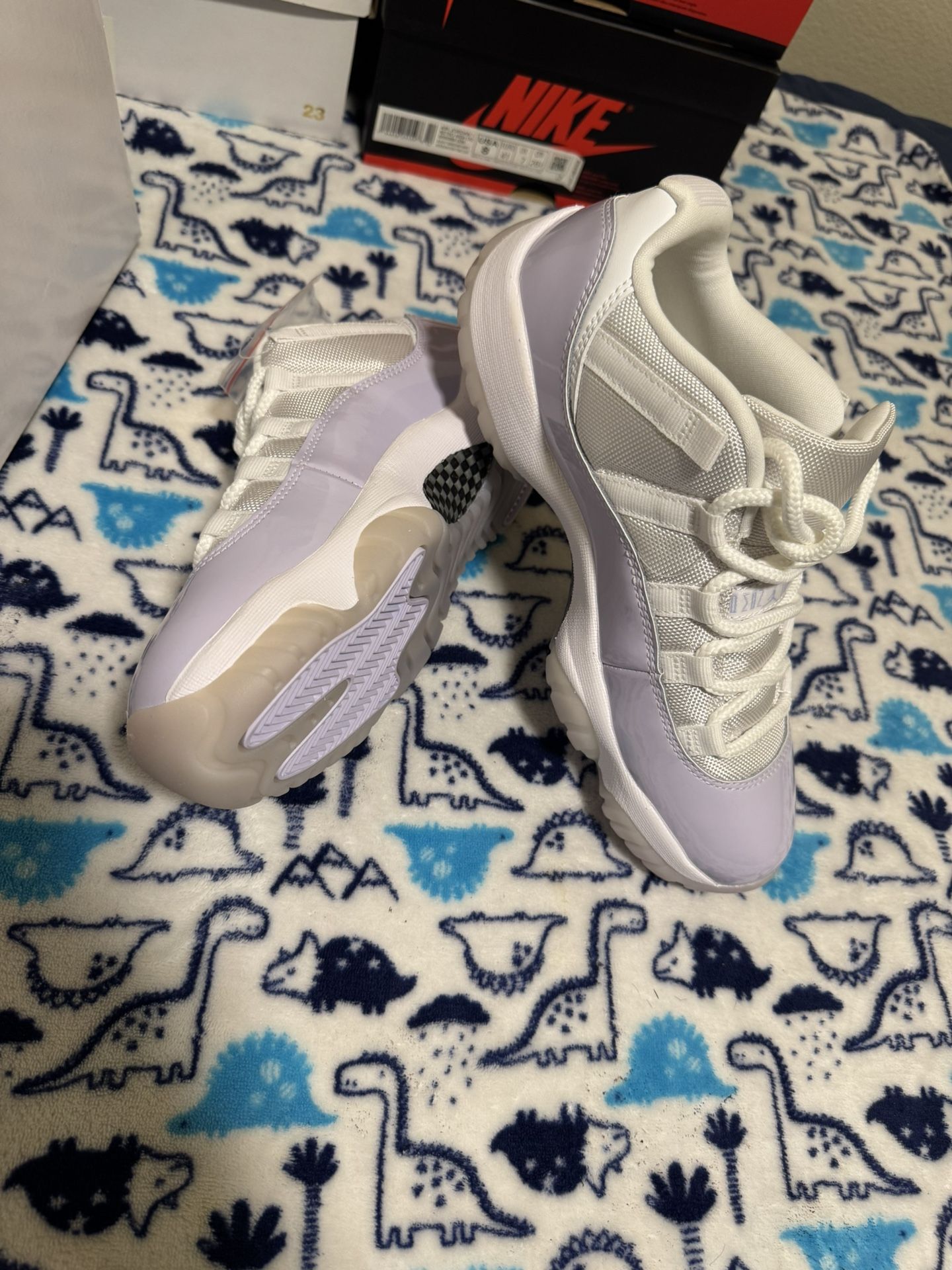 Jordan 11 Retro WMNS 8.5