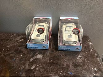Disney store apple cars set of 2