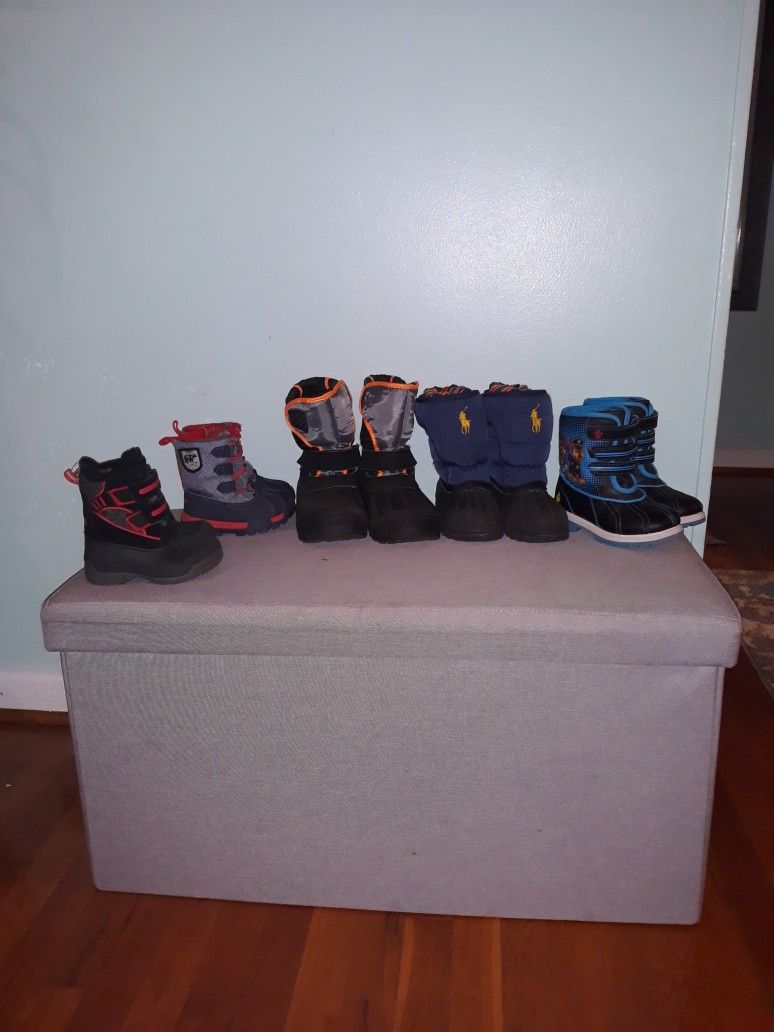 Boy's Snow Boots In Great Condition,only Used 1 Winter. $5 Each Pair