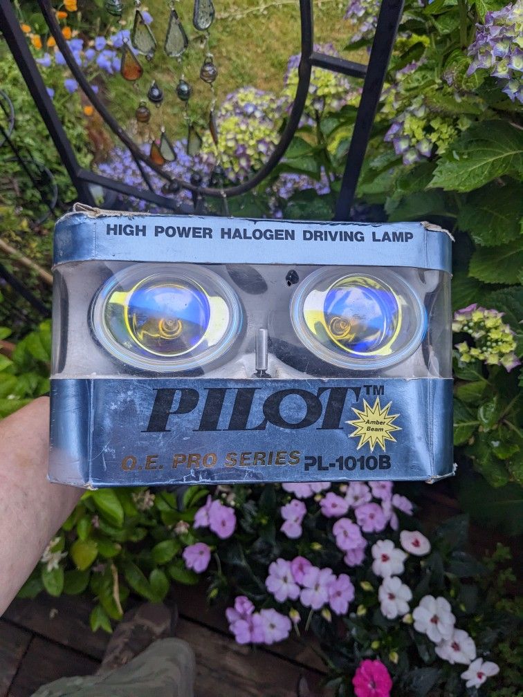 PILOT PL1010B Driving Lights