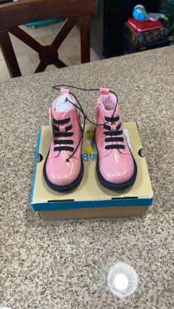 Boots size 7T