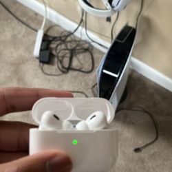 AirPods Pro 2s